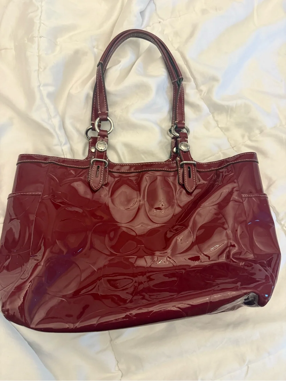 Glossy Patent Shoulder Tote Bag in Burgundy - Picture 1 of 3